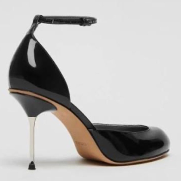 Sportmax Shoes - Sportmax Black Patent Leather Heels